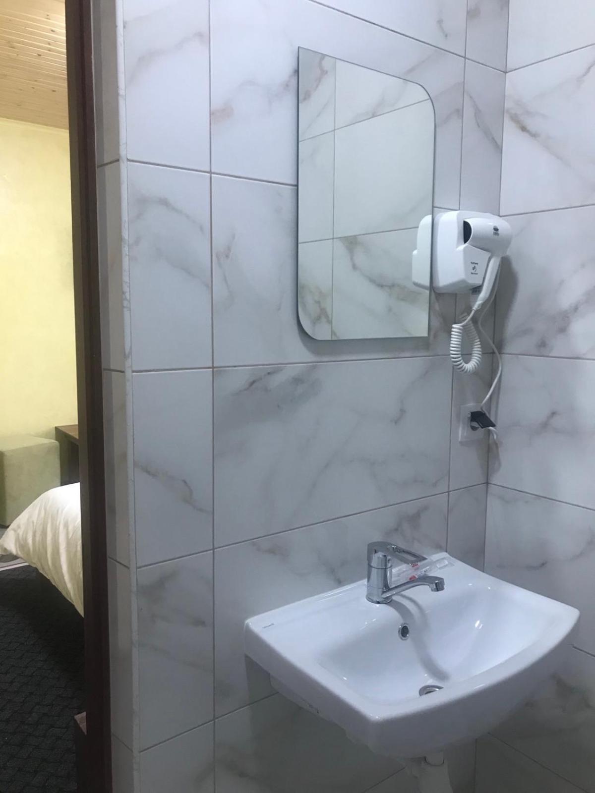 Sytikland Hotel Yavoriv  Bagian luar foto